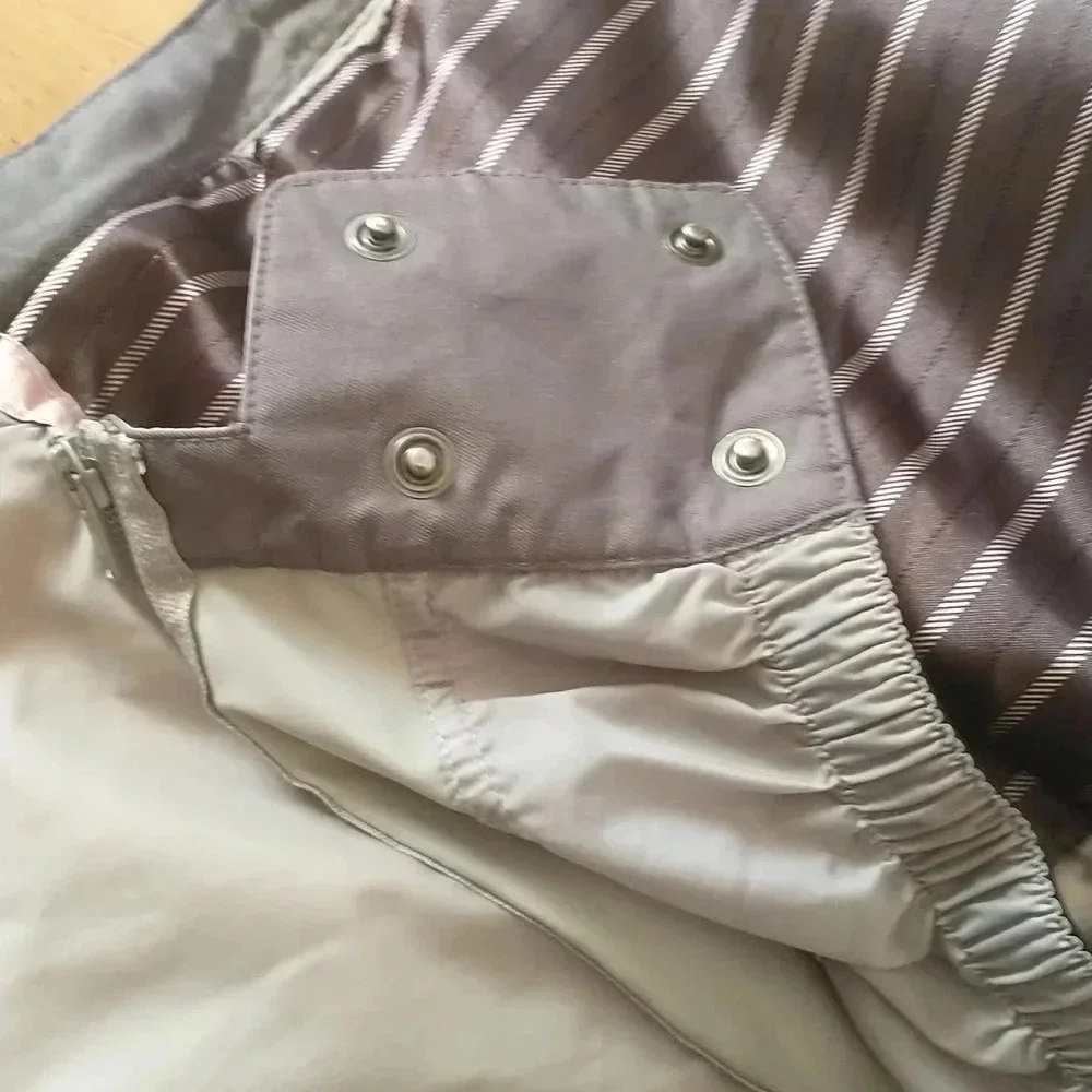 Used Burton Women's Jacket - Picture 16 of 16